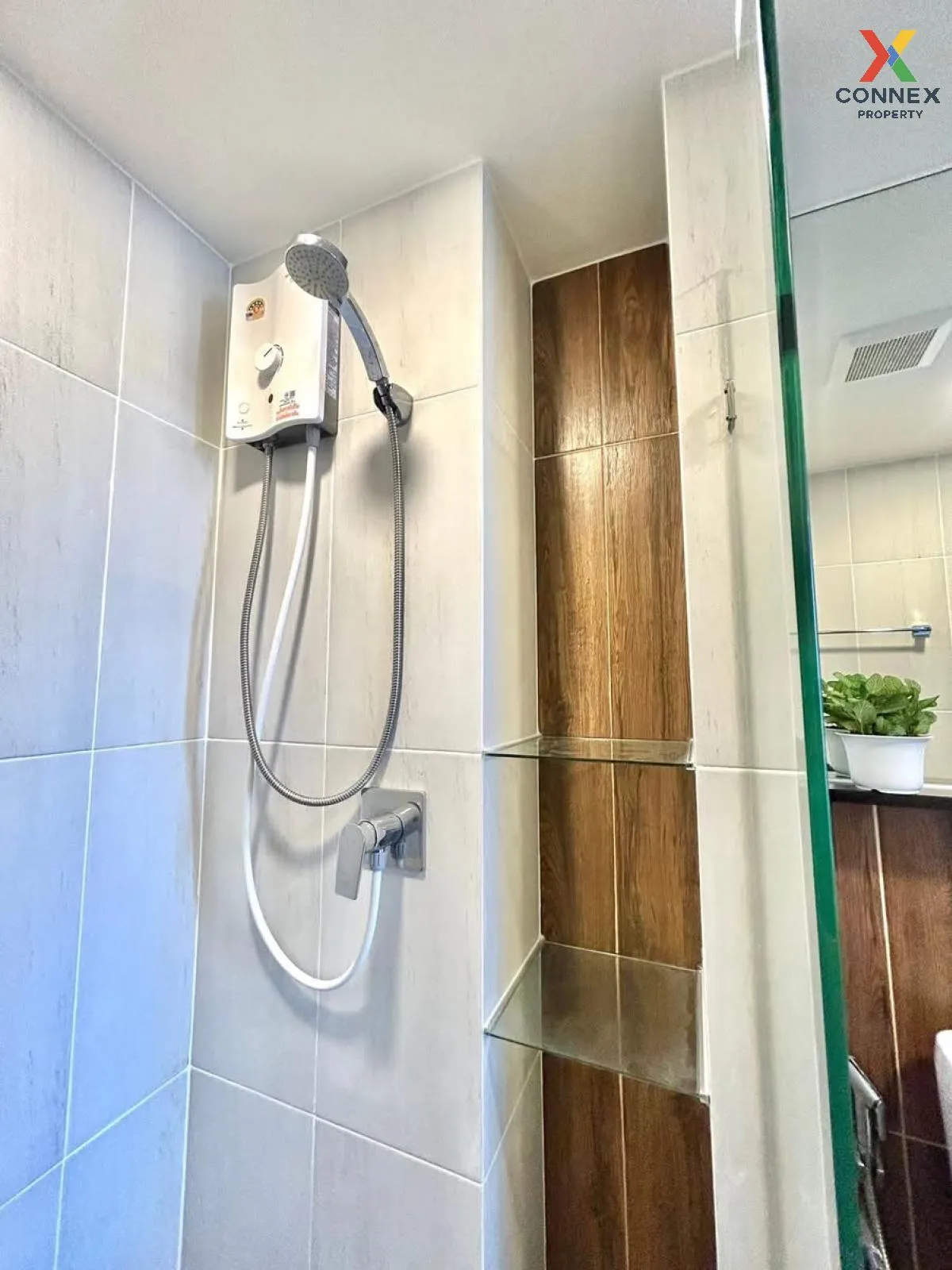 For Rent Condo , The Cube Loft Srinakarin-Theparak , nice view , 