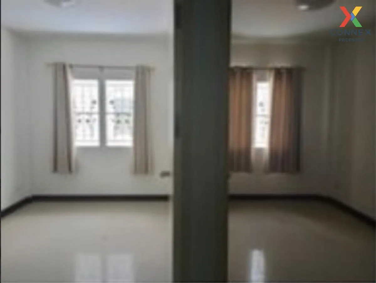 For Sale Townhouse/Townhome  , Preseo Plus One Amata Nakorn-Nong 