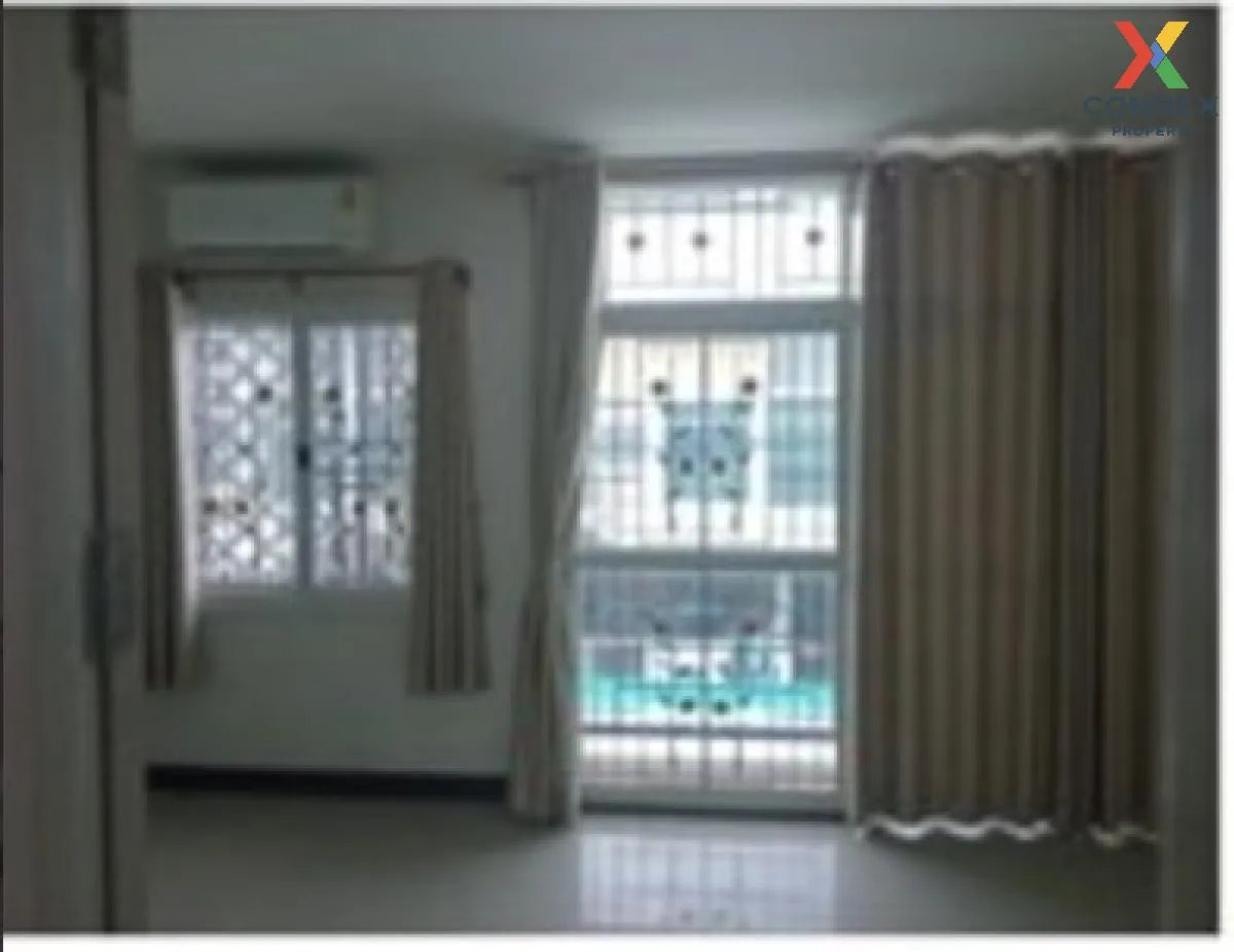 For Sale Townhouse/Townhome  , Preseo Plus One Amata Nakorn-Nong 