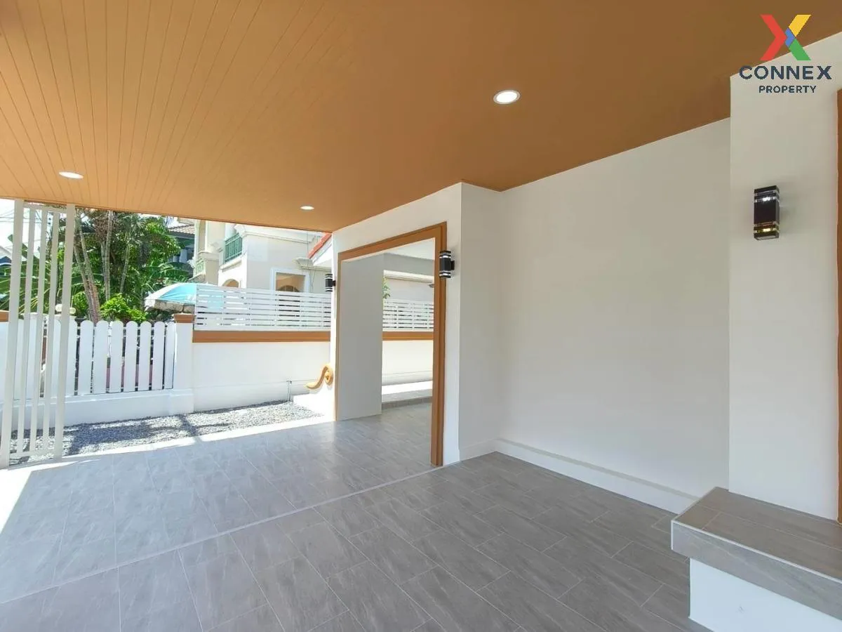 For Sale House , Passorn 3 Rangsit Klong 3 , wide frontage , newl 3