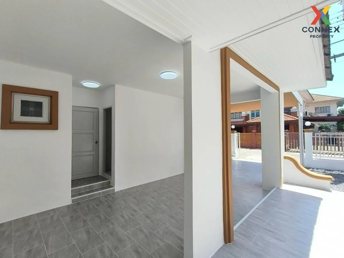 For Sale House , Passorn 3 Rangsit Klong 3 , wide frontage , newl 4