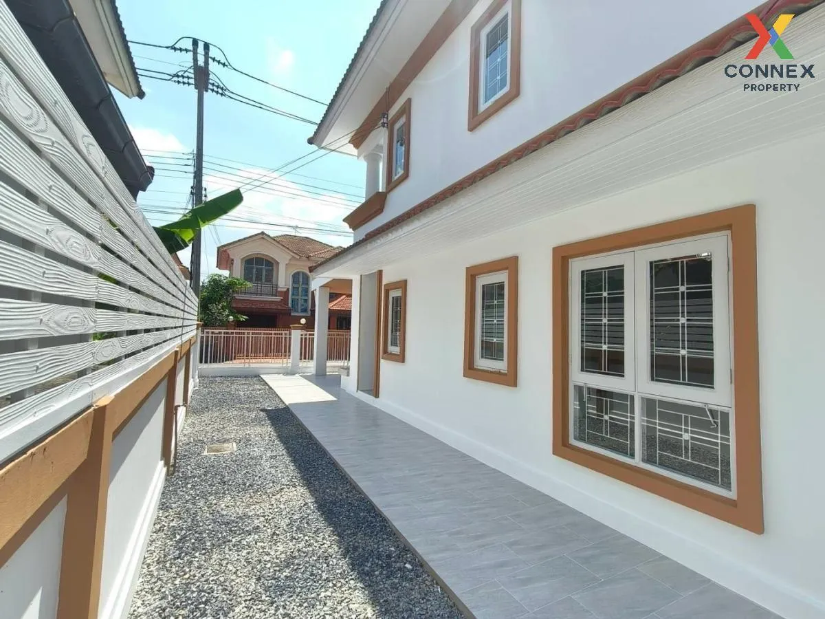 For Sale House , Passorn 3 Rangsit Klong 3 , wide frontage , newl