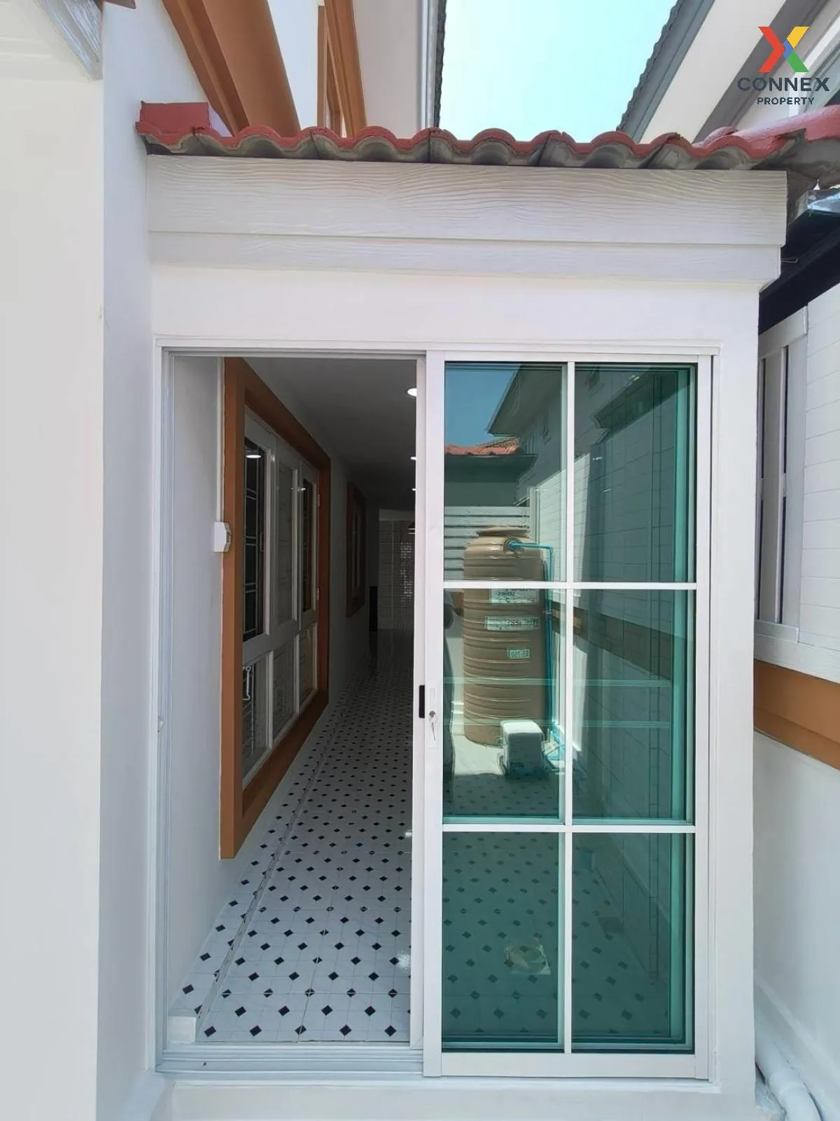 For Sale House , Passorn 3 Rangsit Klong 3 , wide frontage , newl