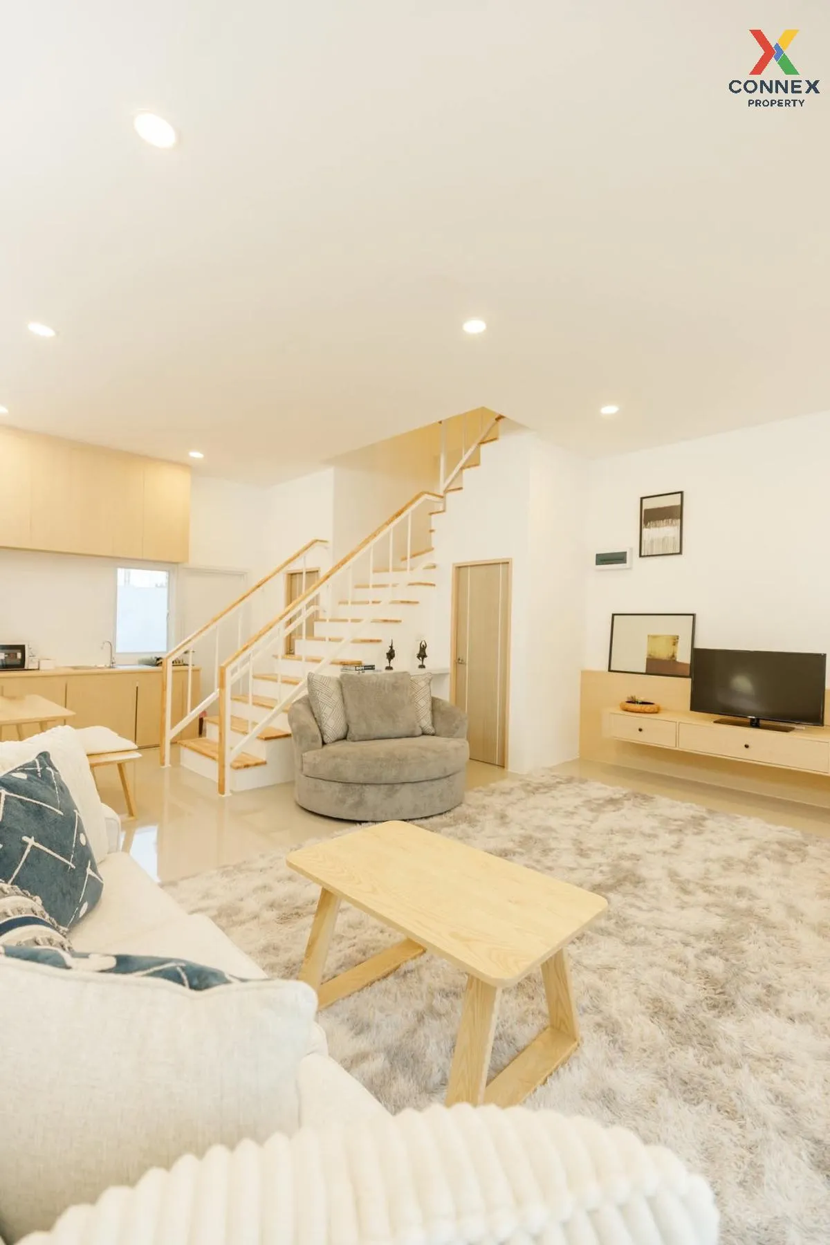 For Sale Townhouse/Townhome  , Ar - Lek Home , wide frontage , No 2