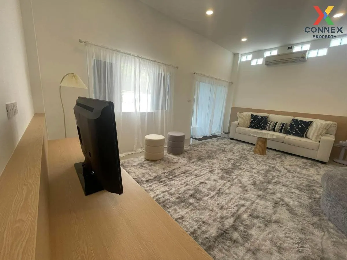 For Sale Townhouse/Townhome  , Ar - Lek Home , wide frontage , No 4