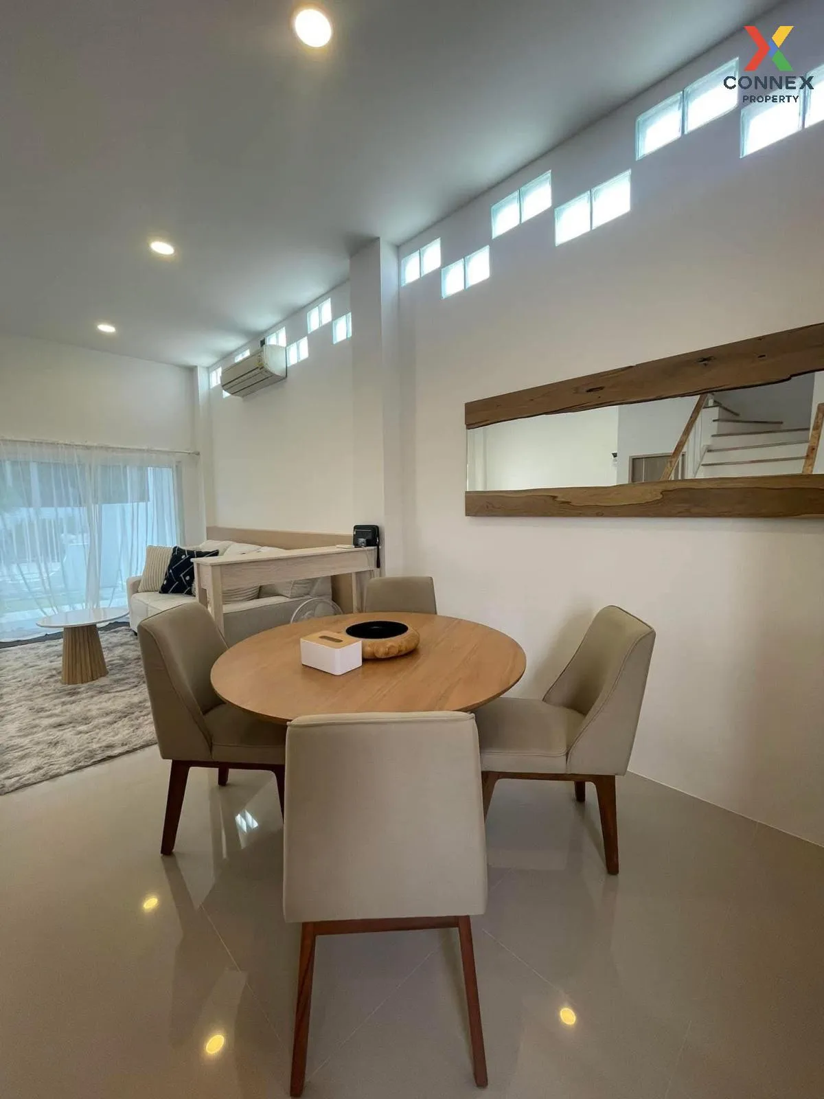 For Sale Townhouse/Townhome  , Ar - Lek Home , wide frontage , No