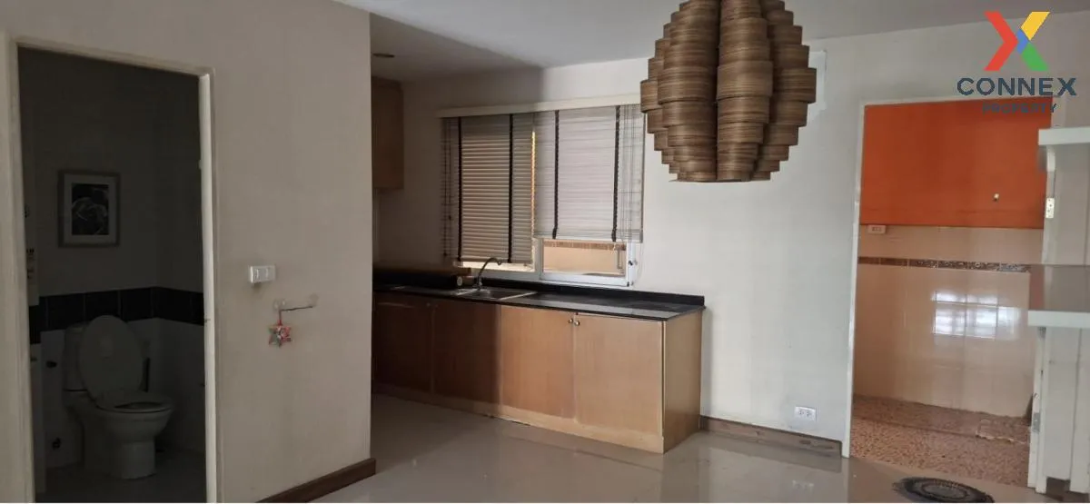 For Sale Townhouse/Townhome  , The Oracle Phetkasem 48 , Bang Wae
