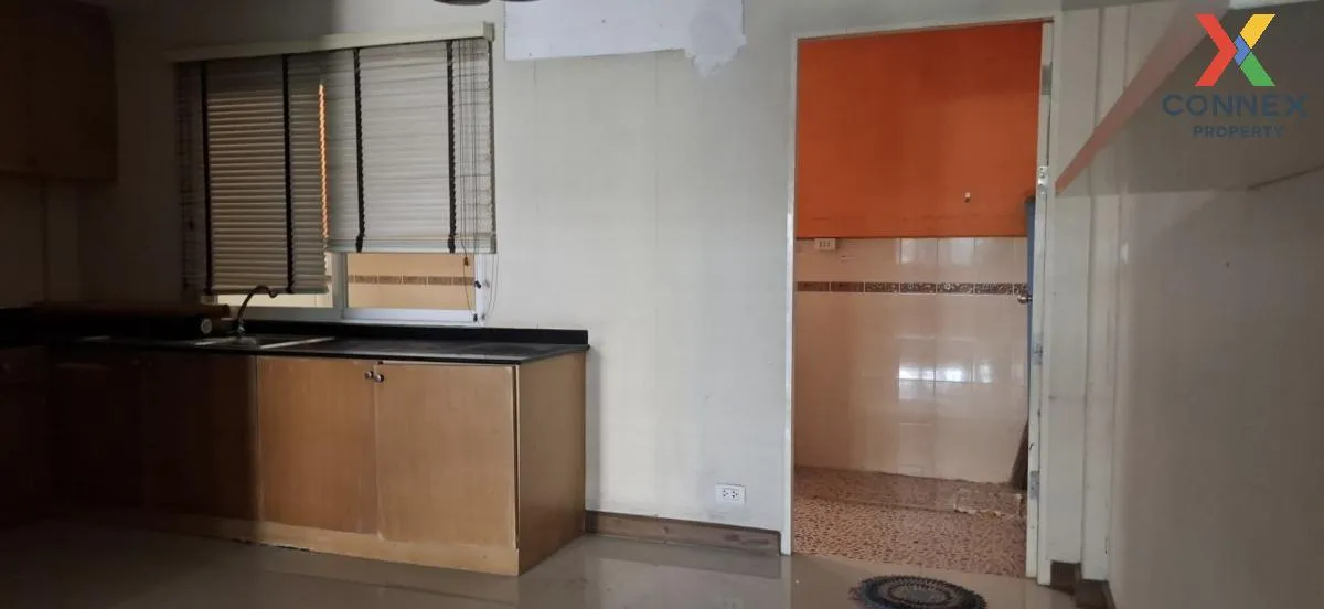 For Sale Townhouse/Townhome  , The Oracle Phetkasem 48 , Bang Wae
