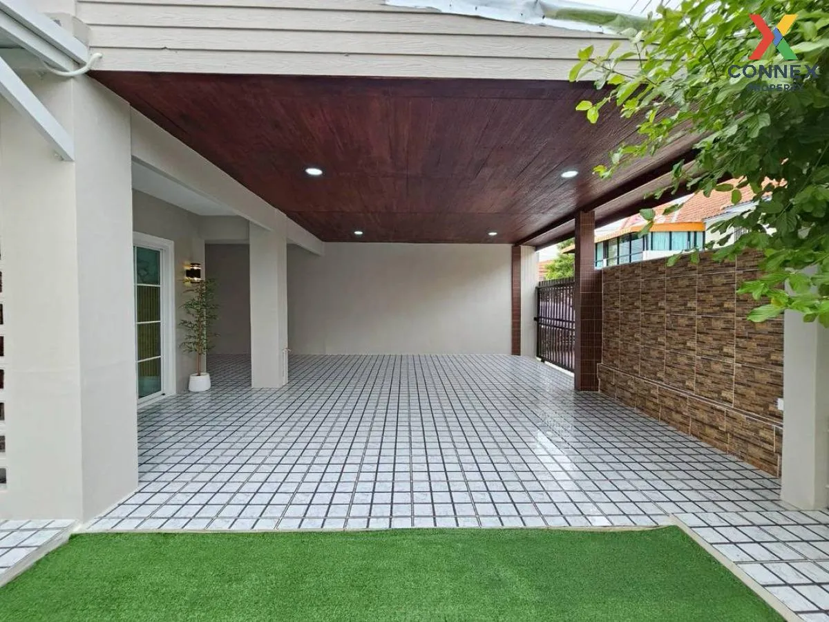 For Sale Townhouse/Townhome  , Baan Pruksa 33 Bangbuathong , wide 3