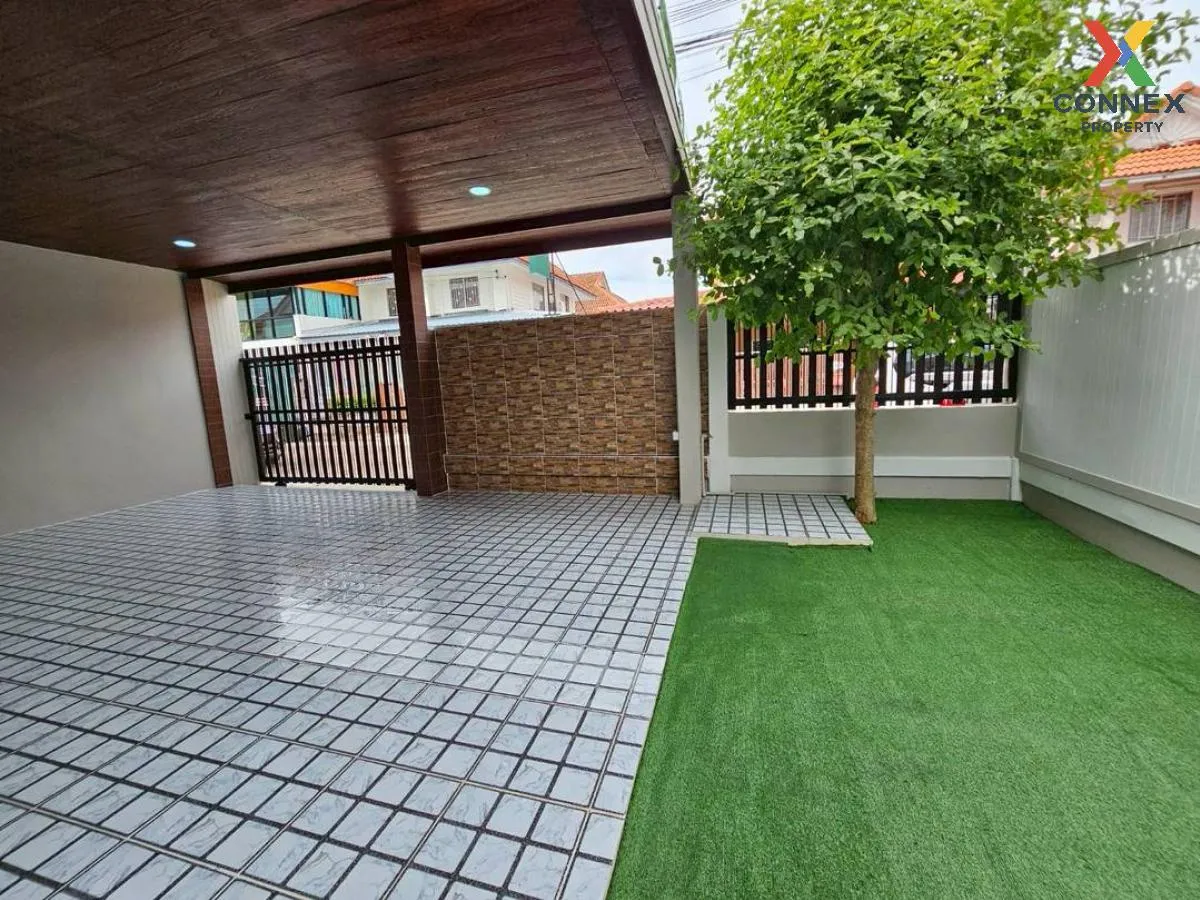For Sale Townhouse/Townhome  , Baan Pruksa 33 Bangbuathong , wide 4