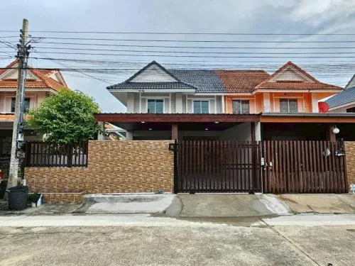 For Sale Townhouse/Townhome  , Baan Pruksa 33 Bangbuathong , wide frontage , newly renovated , Bang Khu Rat , Bang Bua Thong , Nonthaburi , CX-133967