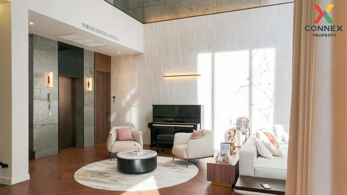 For Sale House , BuGaan Krungthep Kreetha , wide frontage , Hua M 4