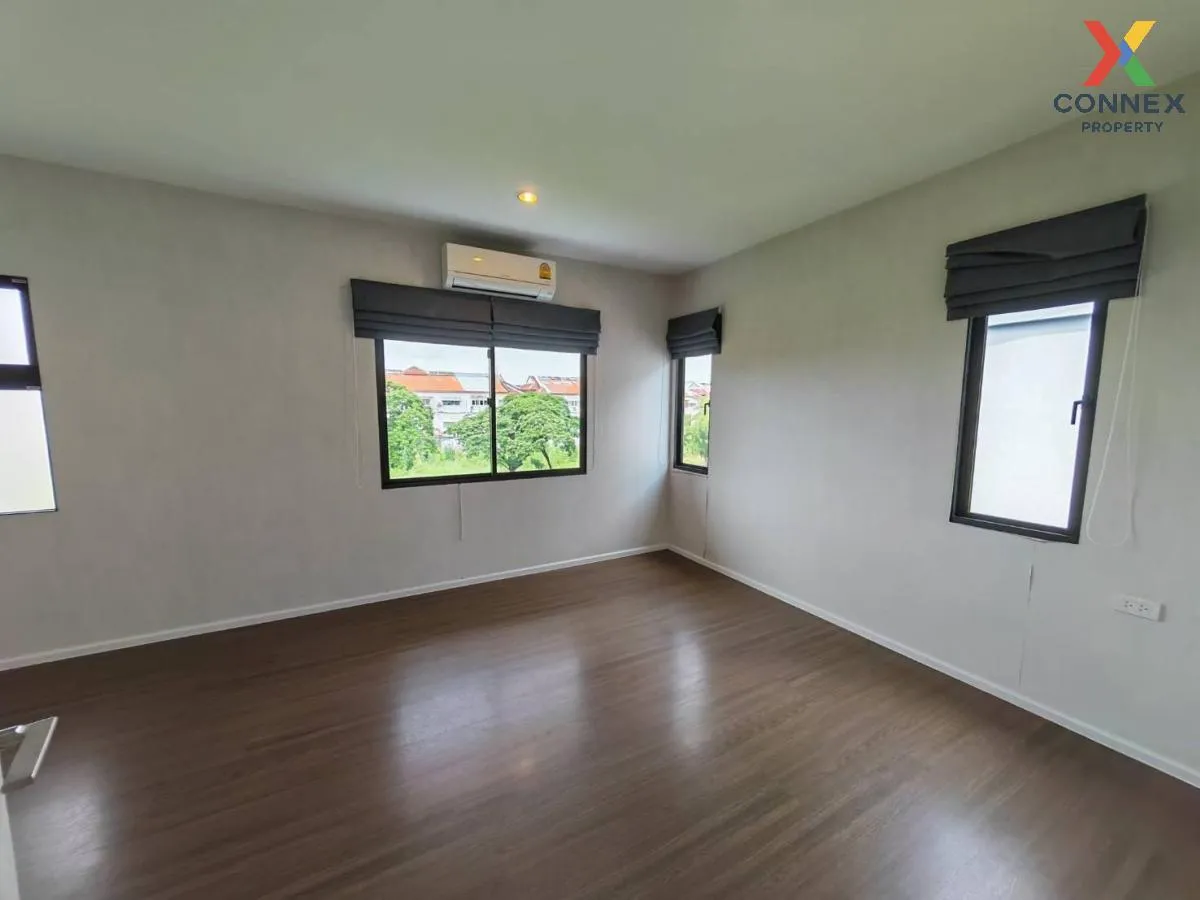 ขายทาวน์เฮ้าส์/ทาวน์โฮม  เพล็กซ์ เรสซิเดนซ์ นวมินทร์ 111 MRT-คู้บ