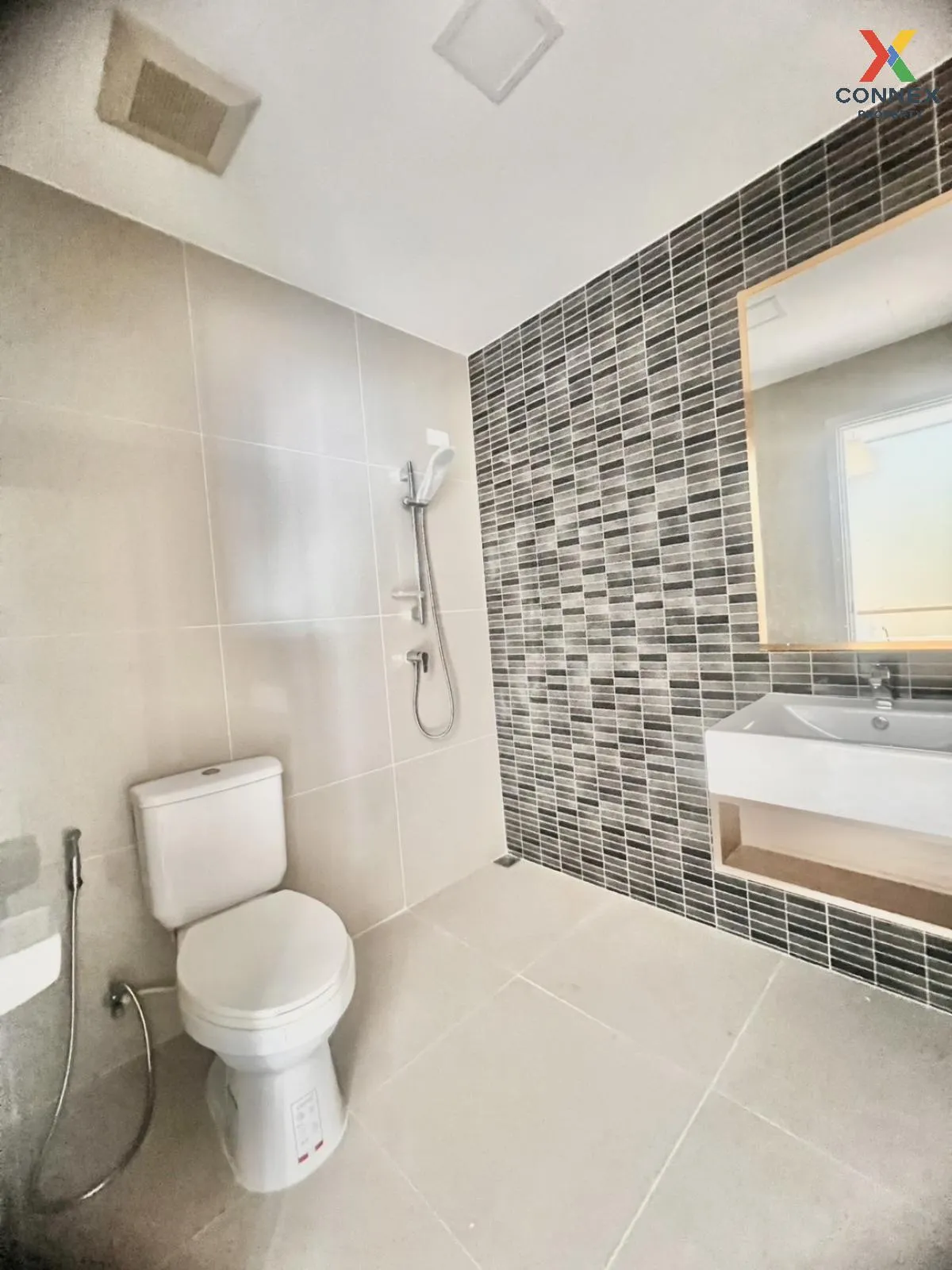 For Sale Townhouse/Townhome  , Pruksa Ville 87 Teparak , newly re