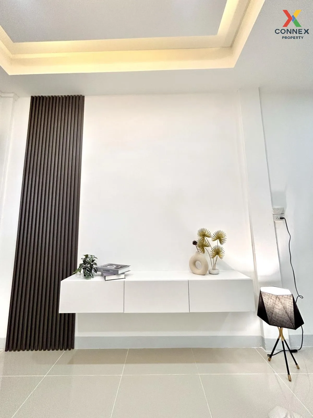 For Sale Townhouse/Townhome  , Baan Sriphet Petchkasem 106 , newl