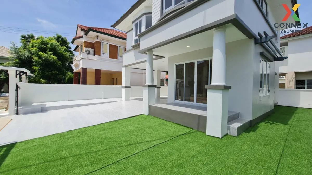 For Sale House , Maneerin Exclusive Park Rangsit , wide frontage  4