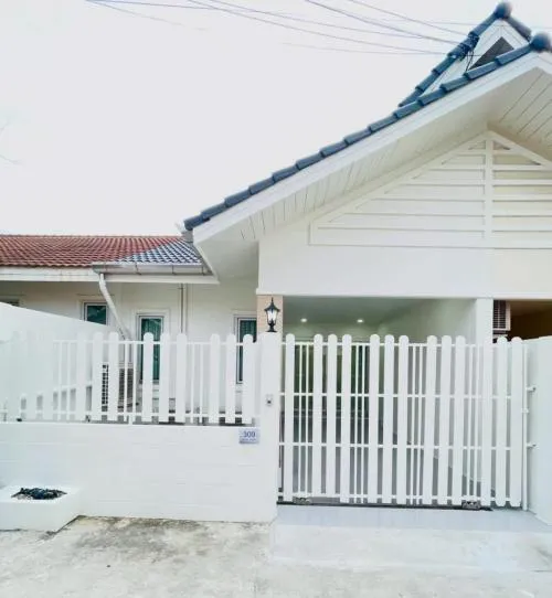 ขายบ้าน  โชคชัย 7 ซอยเขาน้อย เมืองพัทยา บางละมุง ชลบุรี CX-134358