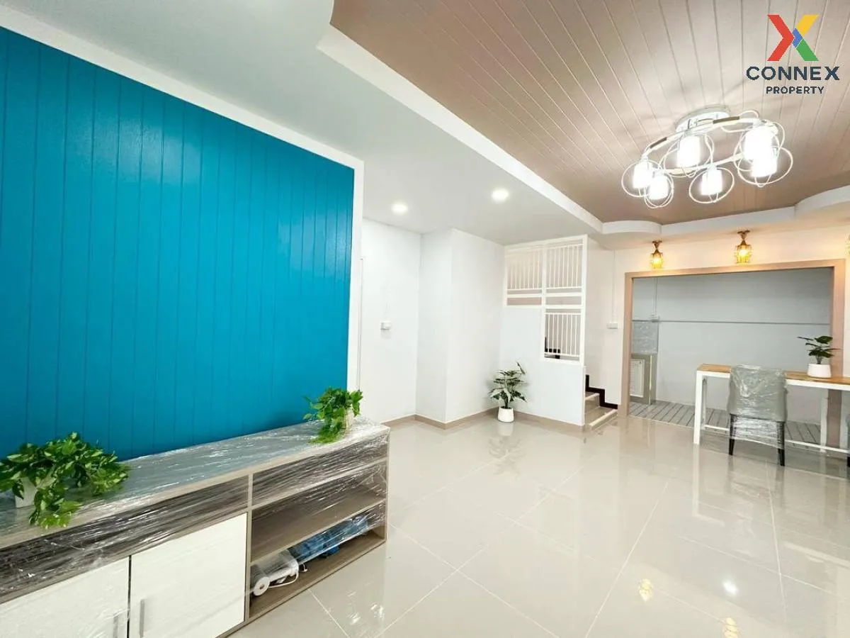 ขายทาวน์เฮ้าส์/ทาวน์โฮม  บ้านพฤกษา 3 บางบัวทอง รีโนเวทใหม่ บางคูร
