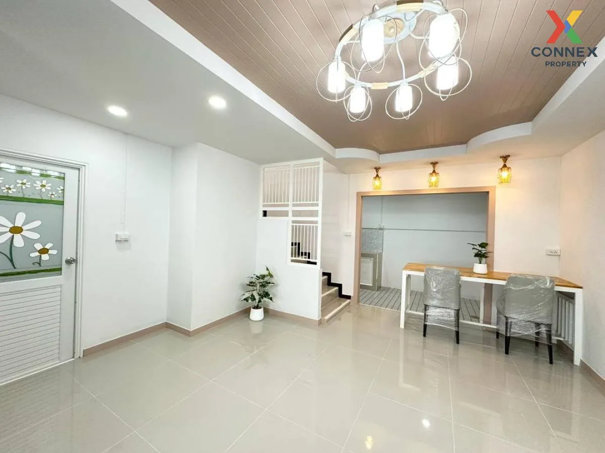 ขายทาวน์เฮ้าส์/ทาวน์โฮม  บ้านพฤกษา 3 บางบัวทอง รีโนเวทใหม่ บางคูร