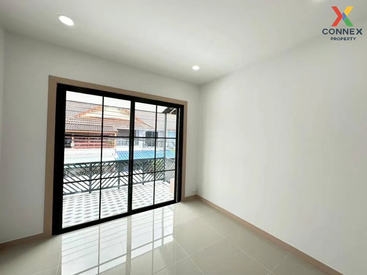 ขายทาวน์เฮ้าส์/ทาวน์โฮม  บ้านพฤกษา 3 บางบัวทอง รีโนเวทใหม่ บางคูร