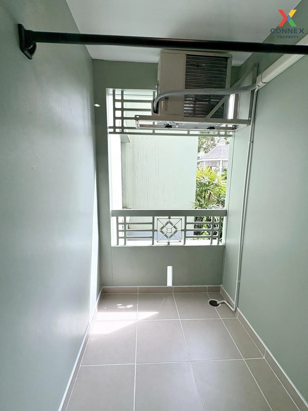 For Rent Condo , Lumpini Ville Phahol - Suthisarn , BTS-Saphan Kh