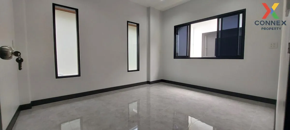 ขายบ้าน  กฤษดานคร 31 ศาลาธรรมสพน์ เขต ทวีวัฒนา กรุงเทพ CX-134643