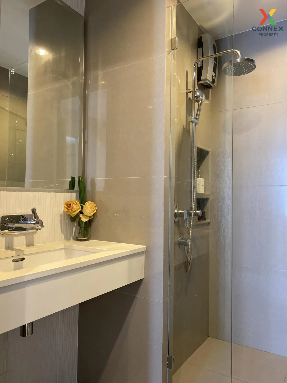 FOR RENT condo , RHYTHM Sukhumvit 42 , BTS-Ekkamai , Phra Khanong , Khlong Toei , Bangkok , CX-18107