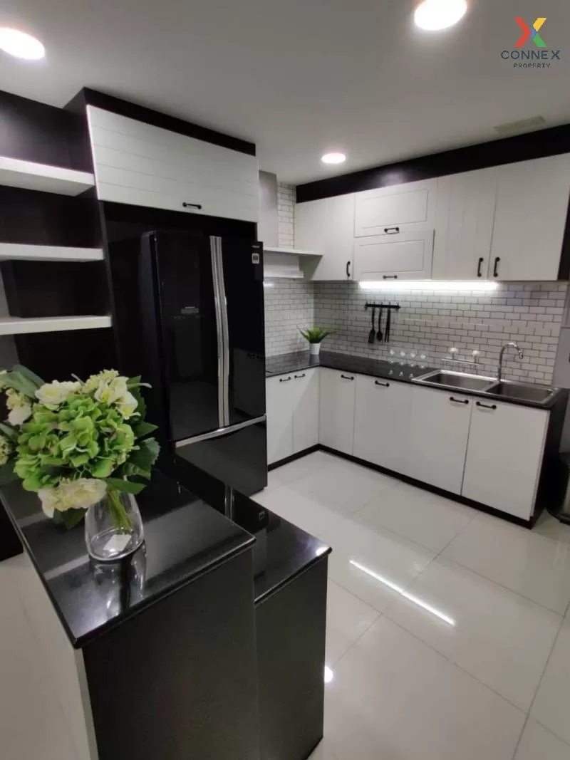 FOR SALE condo , Supalai Place Sukhumvit 39 , BTS-Phrom Phong , Khlong Tan Nuea , Watthana , Bangkok , CX-19883