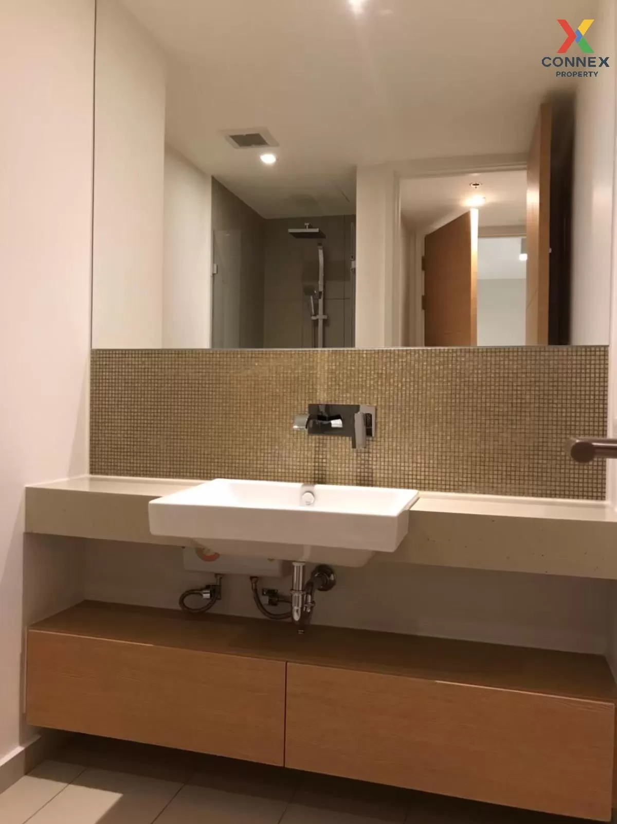 FOR SALE condo , The Lofts Ekkamai , BTS-Ekkamai , Phra Khanong Nuea , Watthana , Bangkok , CX-22152