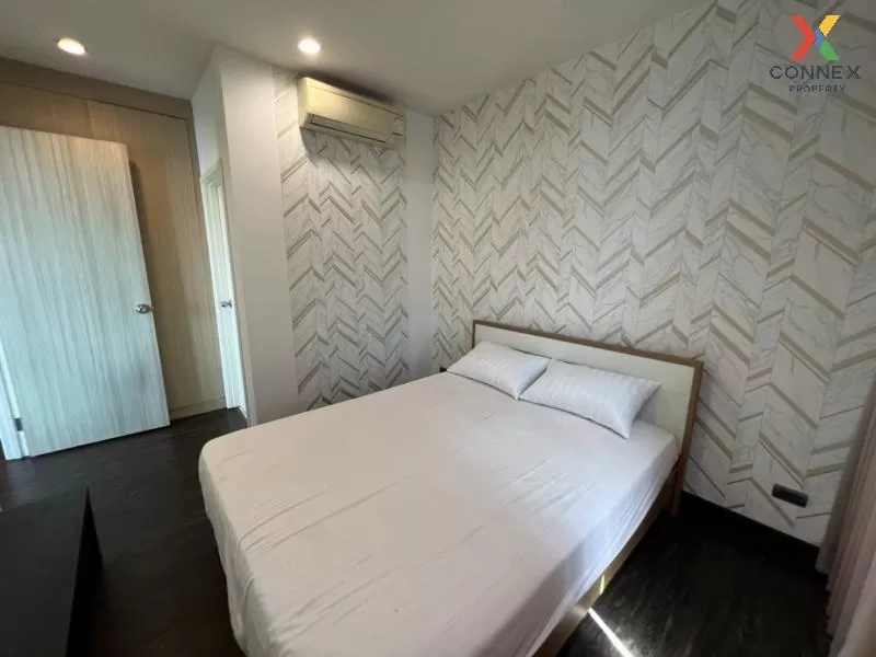 FOR RENT condo , Fuse Sathorn - Taksin , high floor , BTS-Wongwian Yai , Bang Lamphu Lang , Khlong San , Bangkok , CX-25150