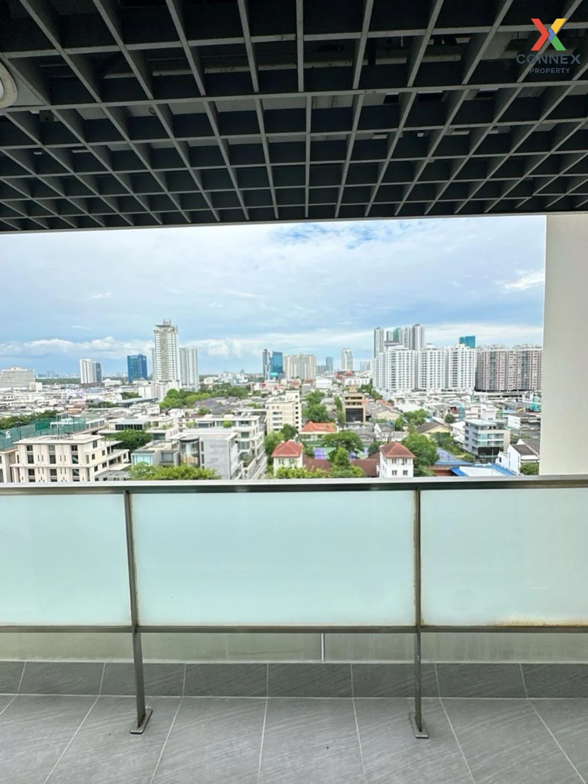 เช่าคอนโด  บ้าน นนทรี ช่องนนทรี เขต ยานนาวา กรุงเทพ CX-26671