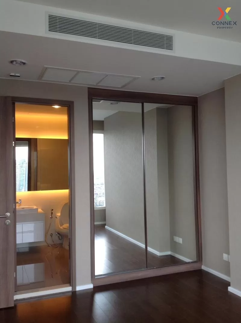 FOR SALE condo , Menam Residences , BTS-Saphan Taksin , Wat Phraya Krai , Bang Kho Laem , Bangkok , CX-28544