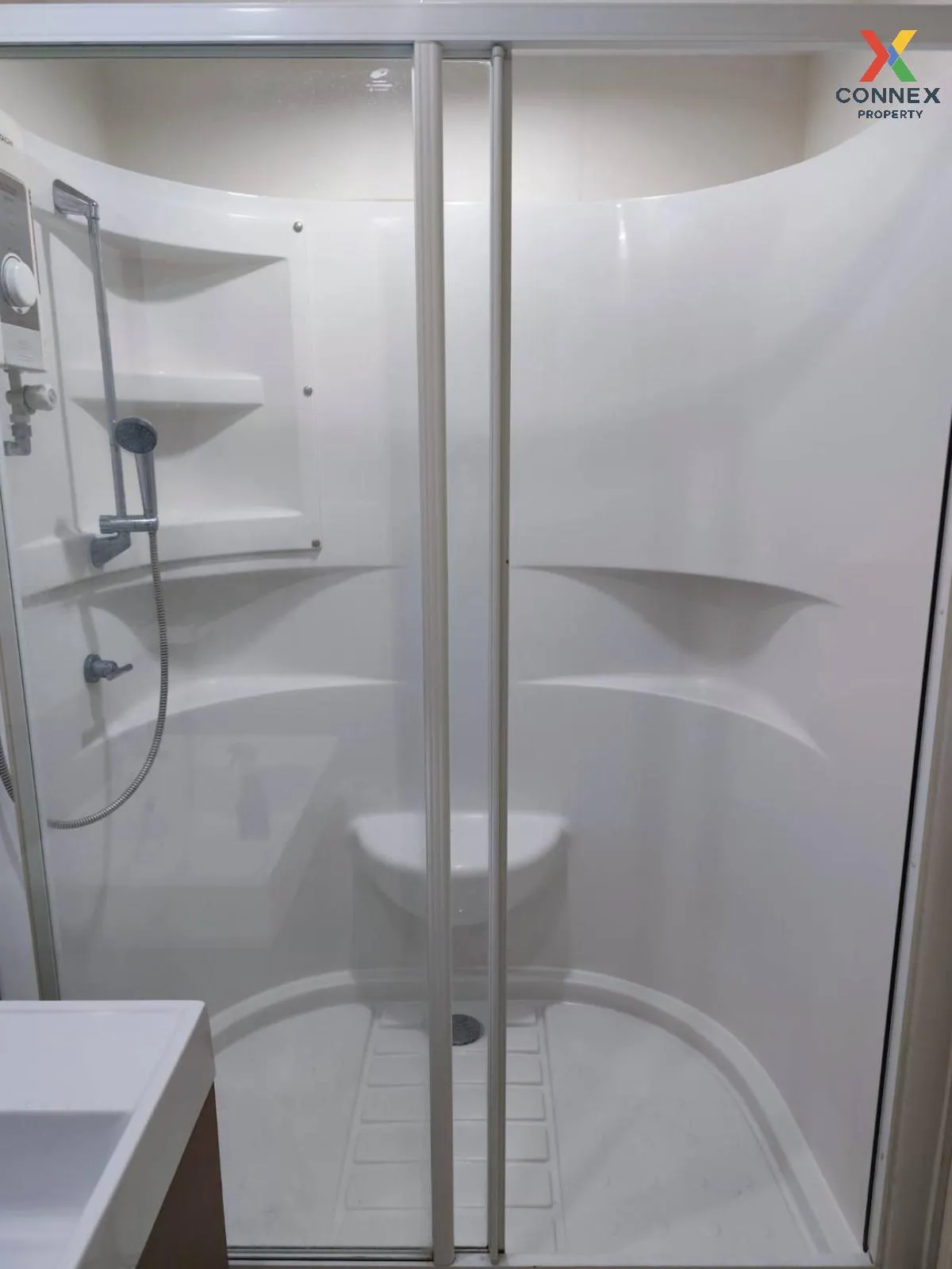 FOR RENT condo , Q House Sathorn , BTS-Krung Thon Buri , Khlong T