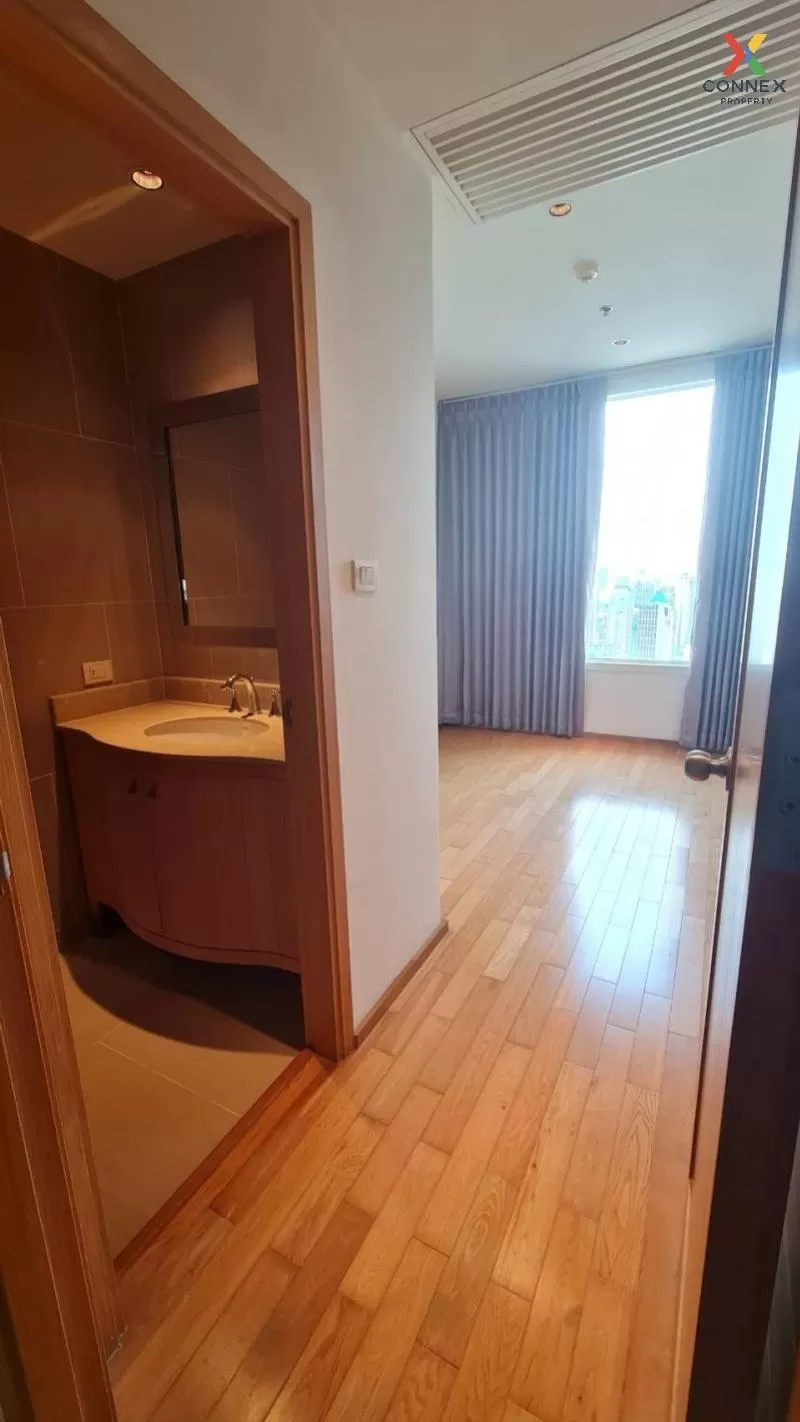 FOR RENT condo , The Empire Place , BTS-Chong Nonsi , Yannawa , Sa Thon , Bangkok , CX-31778