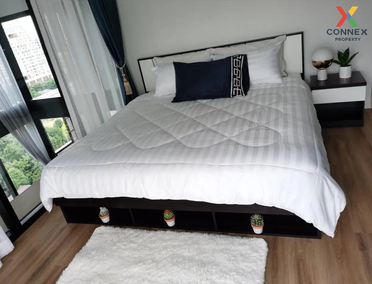 FOR RENT condo , The Lofts Silom , BTS-Surasak , Silom , Bang Rak