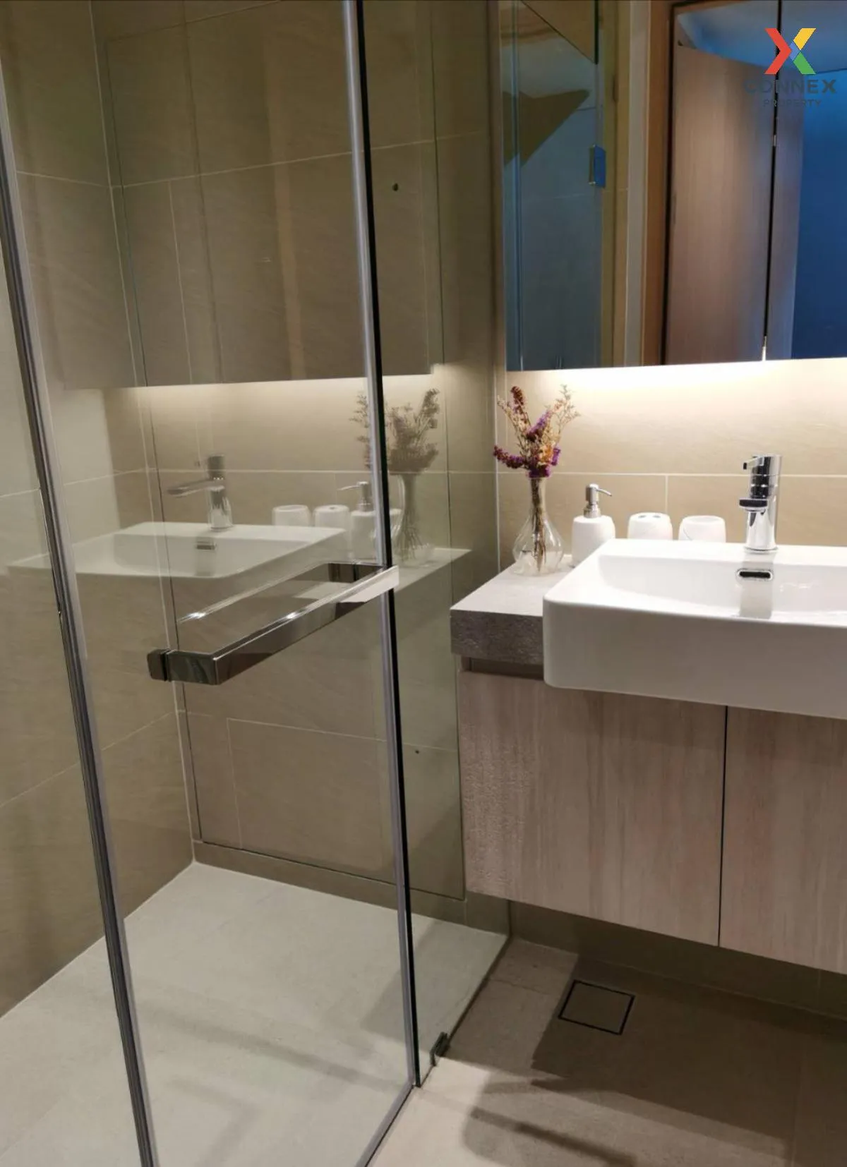 FOR RENT condo , The Lofts Silom , BTS-Surasak , Silom , Bang Rak