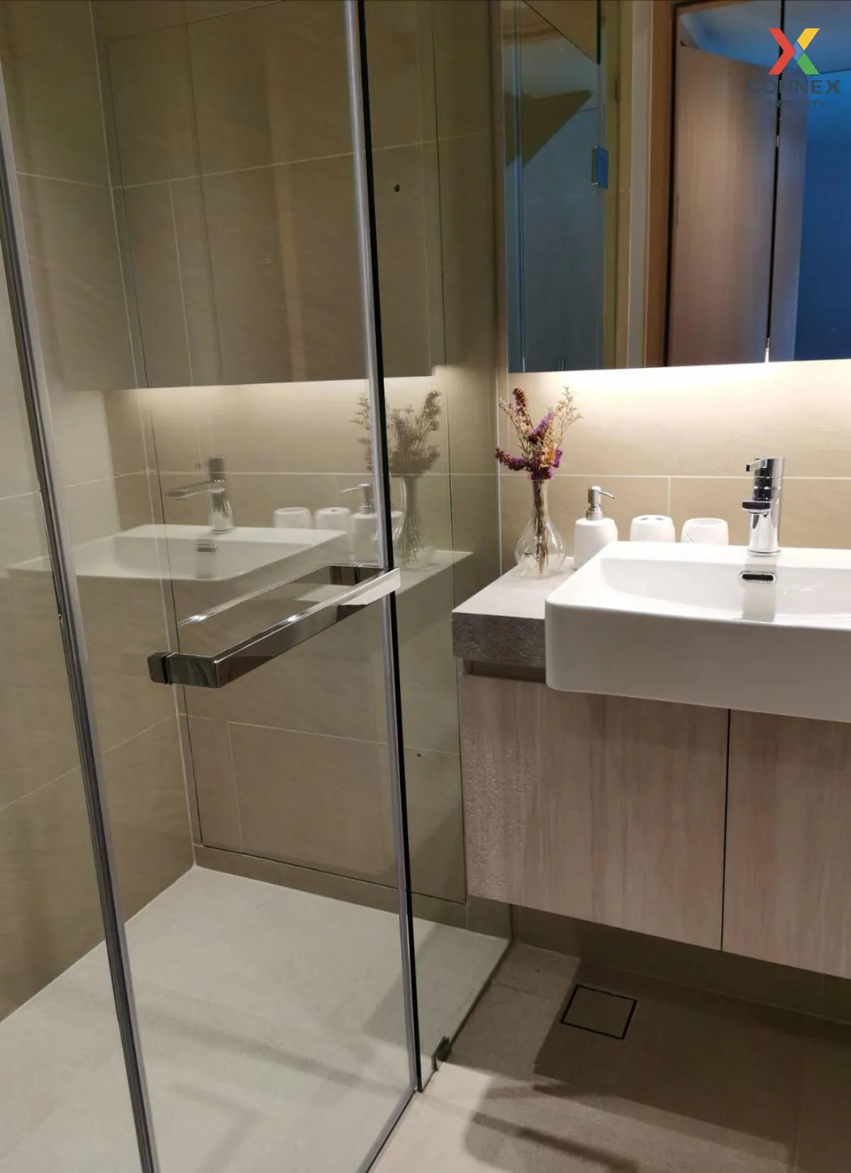 FOR RENT condo , The Lofts Silom , BTS-Surasak , Silom , Bang Rak