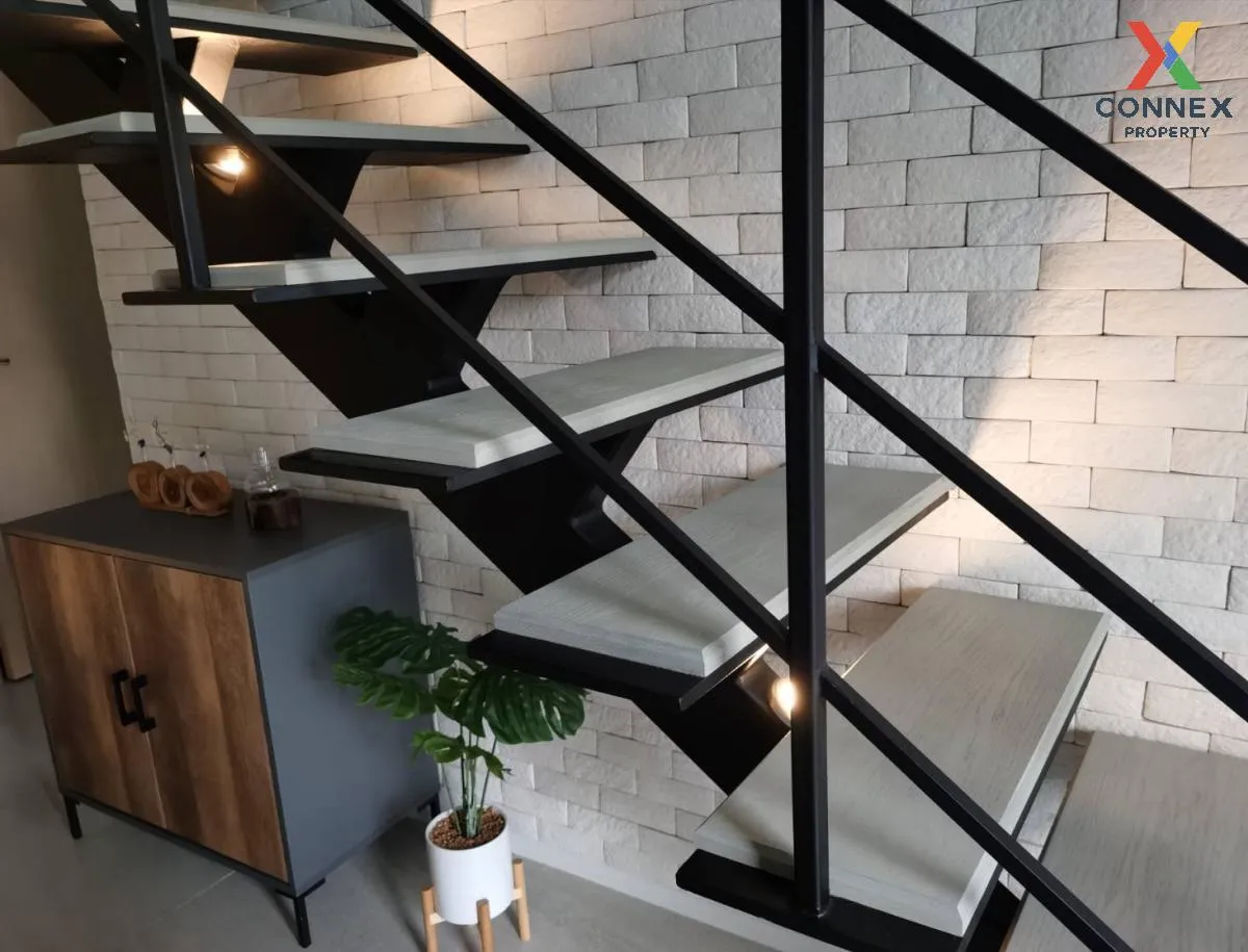 FOR RENT condo , The Lofts Silom , BTS-Surasak , Silom , Bang Rak