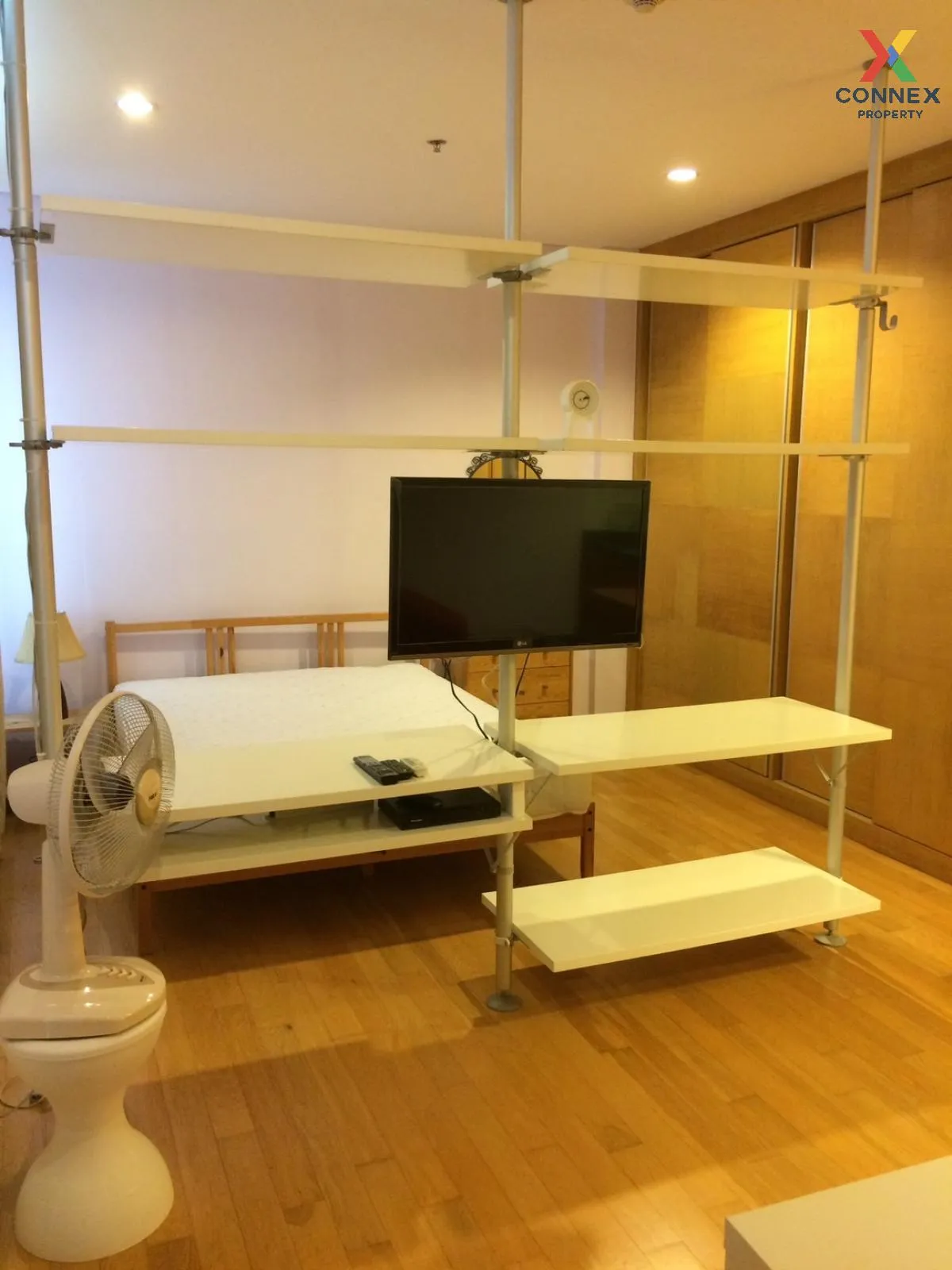 FOR RENT condo , Villa Sathorn , BTS-Krung Thon Buri , Khlong Ton 2
