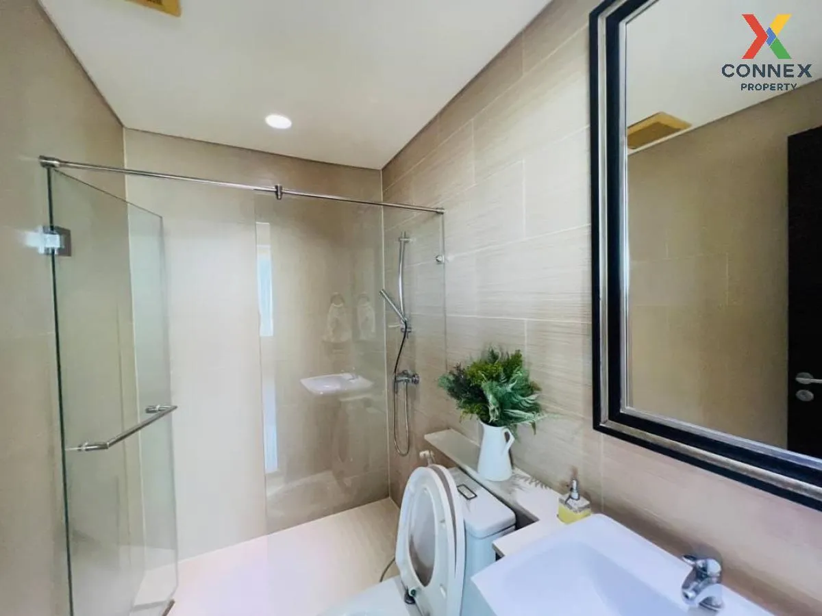 FOR SALE condo , Watermark Chaophraya River , BTS-Krung Thon Buri , Bang Lamphu Lang , Khlong San , Bangkok , CX-33651