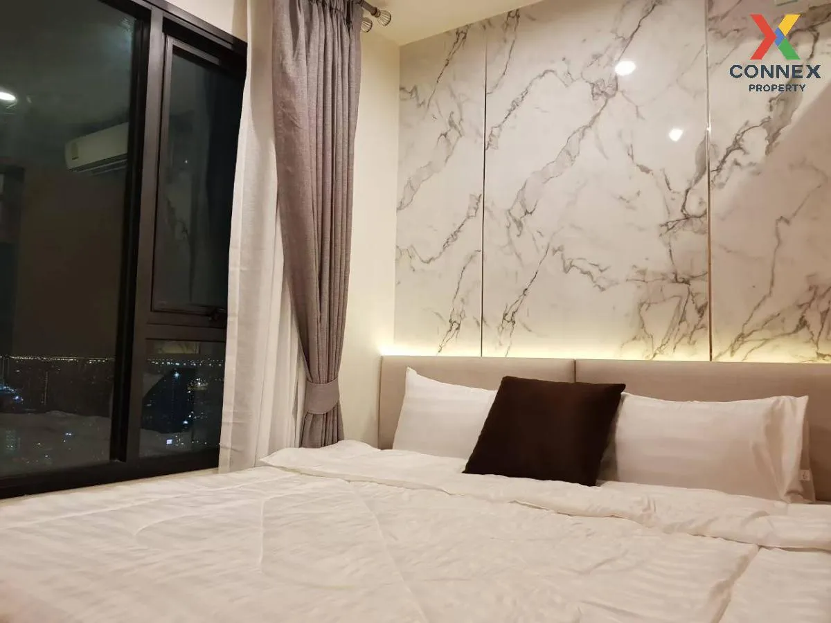 FOR RENT condo , Life Asoke , MRT-Phetchaburi , Bang Kapi , Huai Khwang , Bangkok , CX-38412