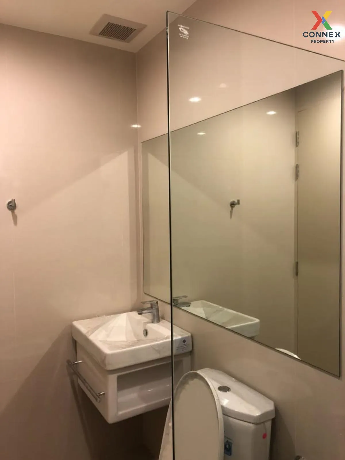 FOR RENT condo , Life Asoke , MRT-Phetchaburi , Bang Kapi , Huai 