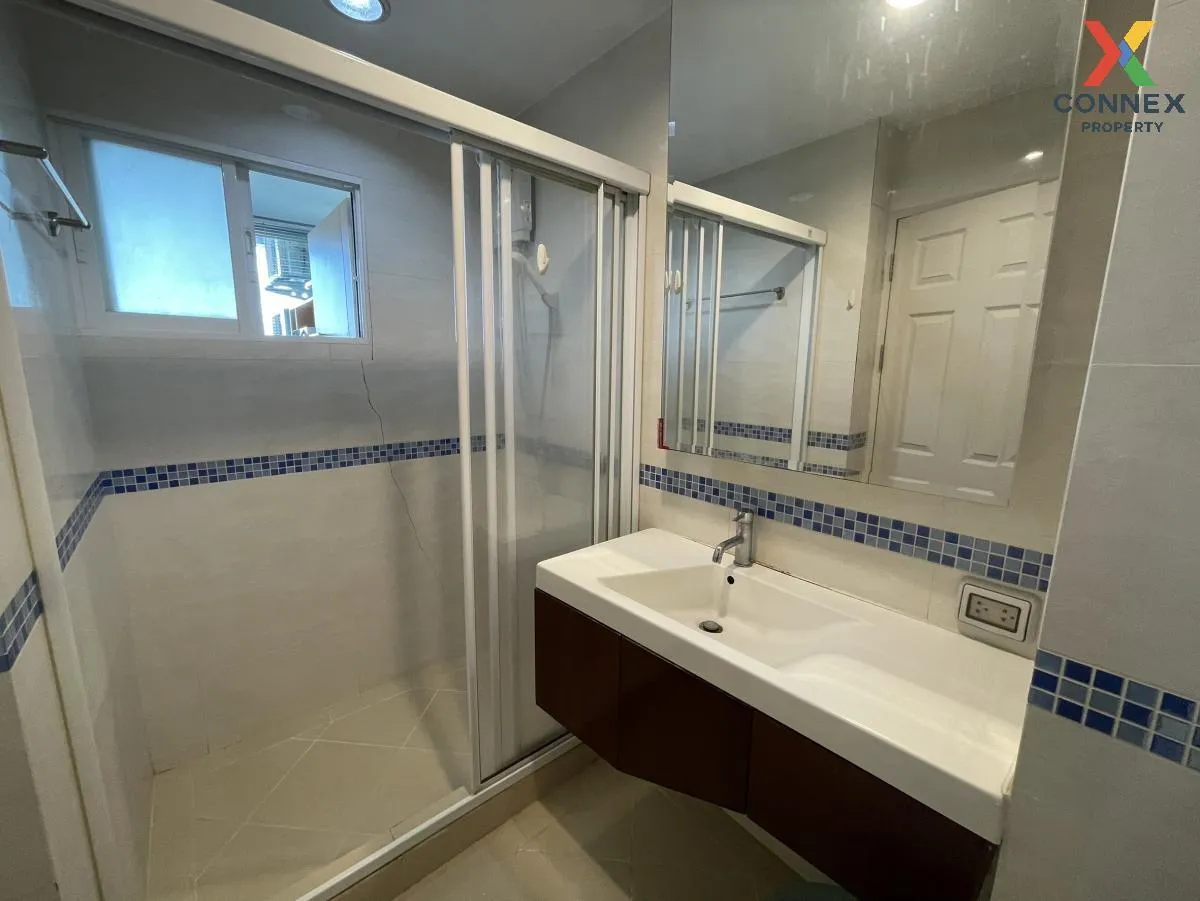FOR RENT condo , Life @ Ratchada - Huaikwang , MRT-Huai Khwang , 