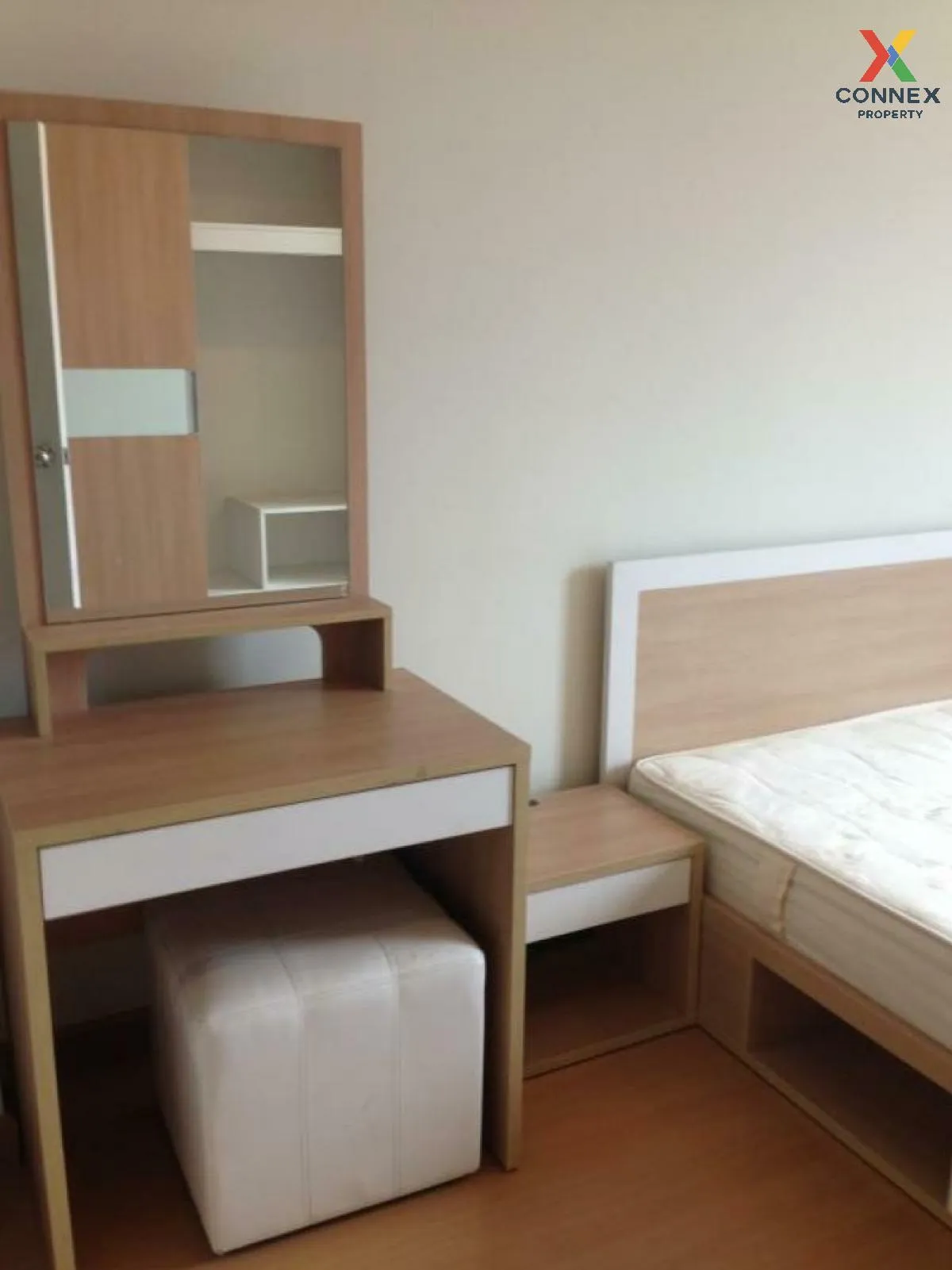 FOR RENT condo , Life @ Ratchada - Huaikwang , MRT-Huai Khwang , 