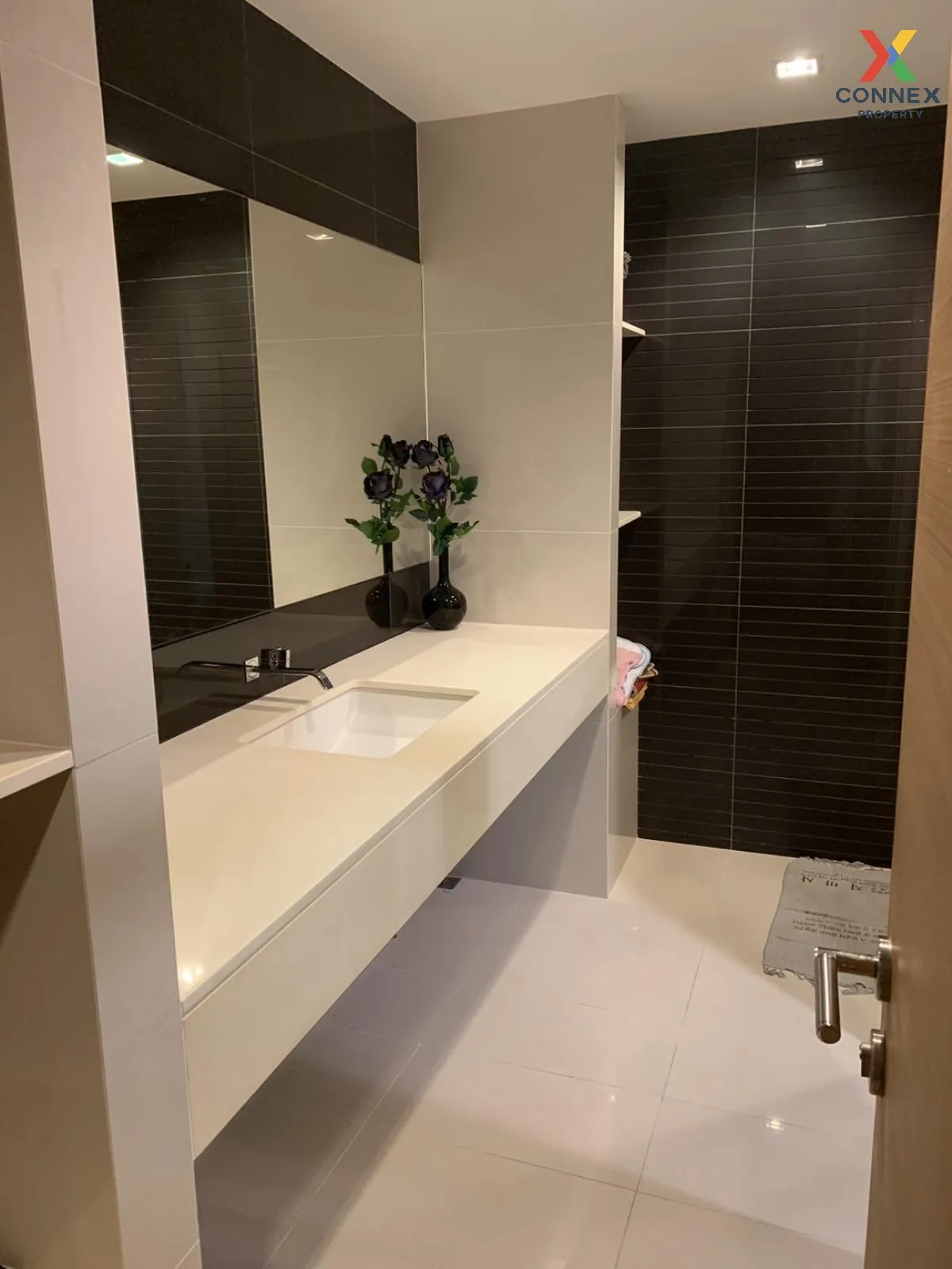 FOR RENT condo , Rhythm Ratchada - Huai Khwang , MRT-Huai Khwang , Sam Saen Nok , Huai Khwang , Bangkok , CX-42933