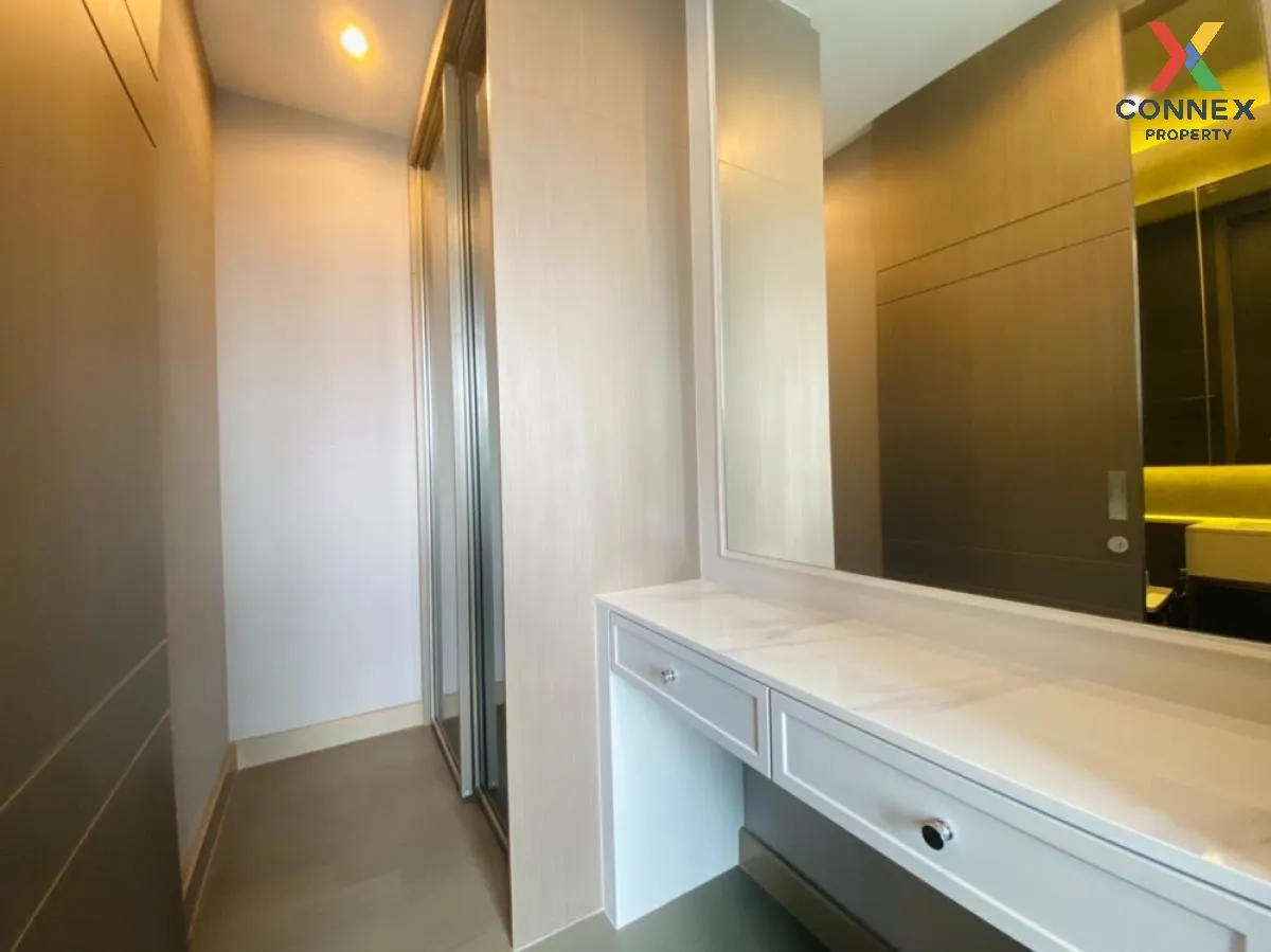 For Sale Condo , The Esse at Singha Complex , MRT-Phetchaburi , Bang Kapi , Huai Khwang , Bangkok , CX-44094