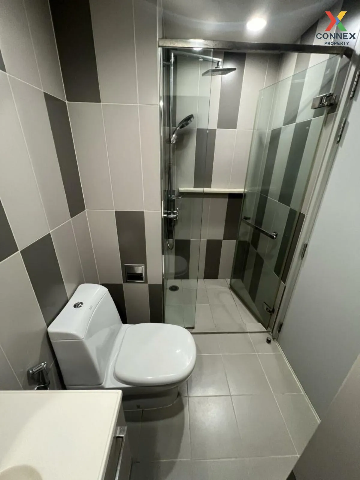 FOR RENT condo , Onyx Phahonyothin , BTS-Saphan Khwai , Sam Sen N