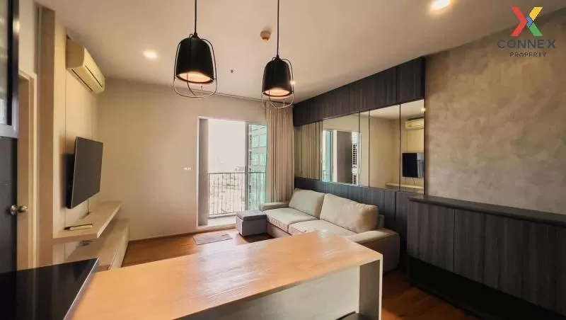 FOR RENT condo , Hive Taksin , high floor , BTS-Wongwian Yai , Khlong Ton Sai , Khlong San , Bangkok , CX-54169 1