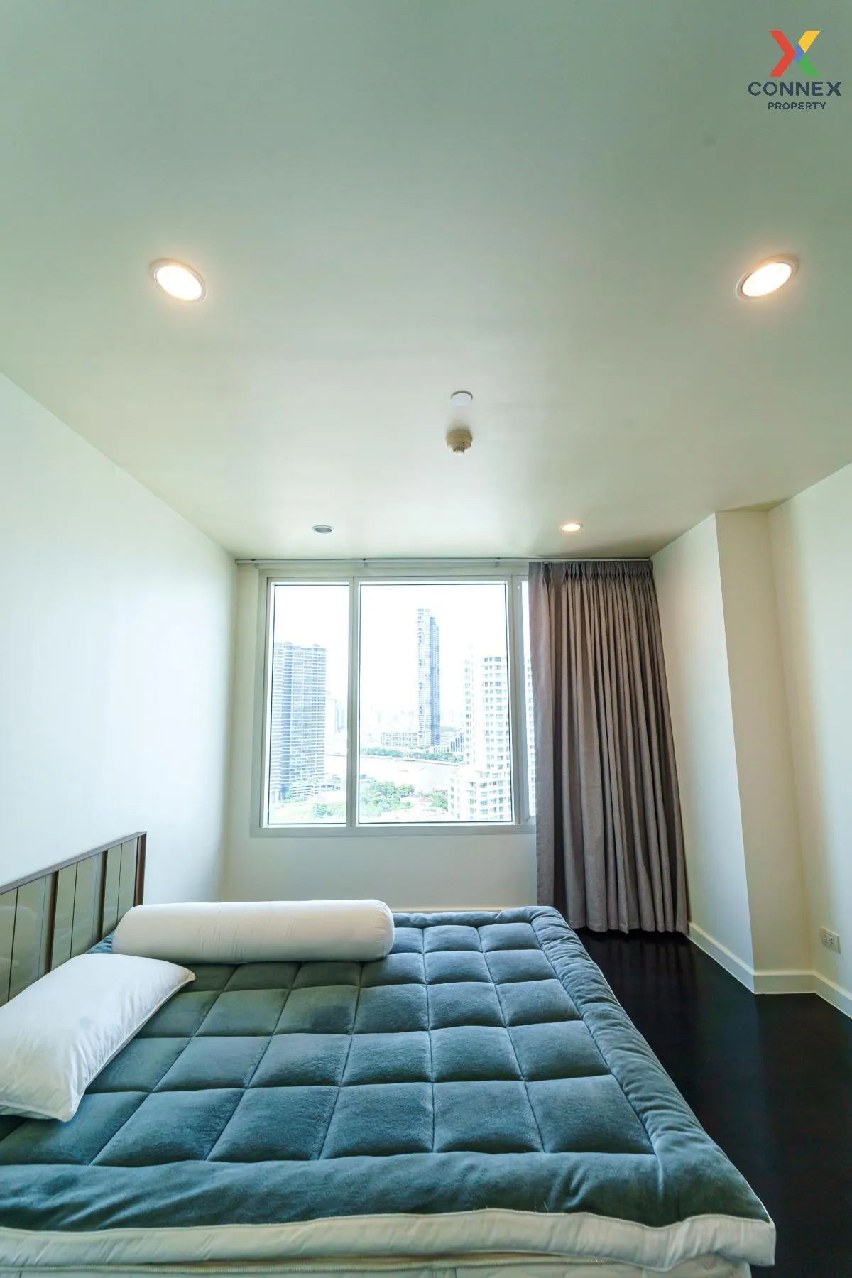 FOR RENT condo , Watermark Chaophraya River , Penthouse , BTS-Kru