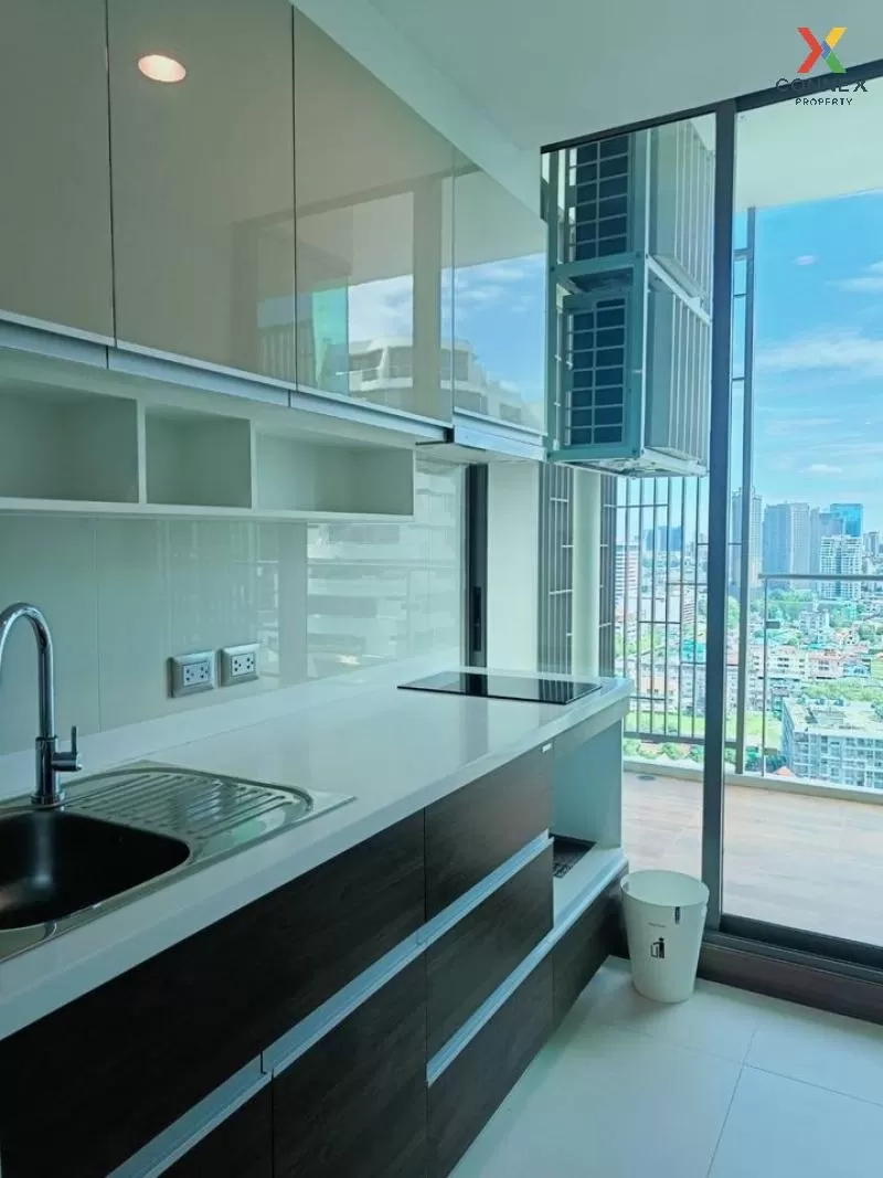 FOR RENT condo , Supalai Oriental Sukhumvit 39 , high floor , MRT-Phetchaburi , Khlong Tan Nuea , Watthana , Bangkok , CX-56184